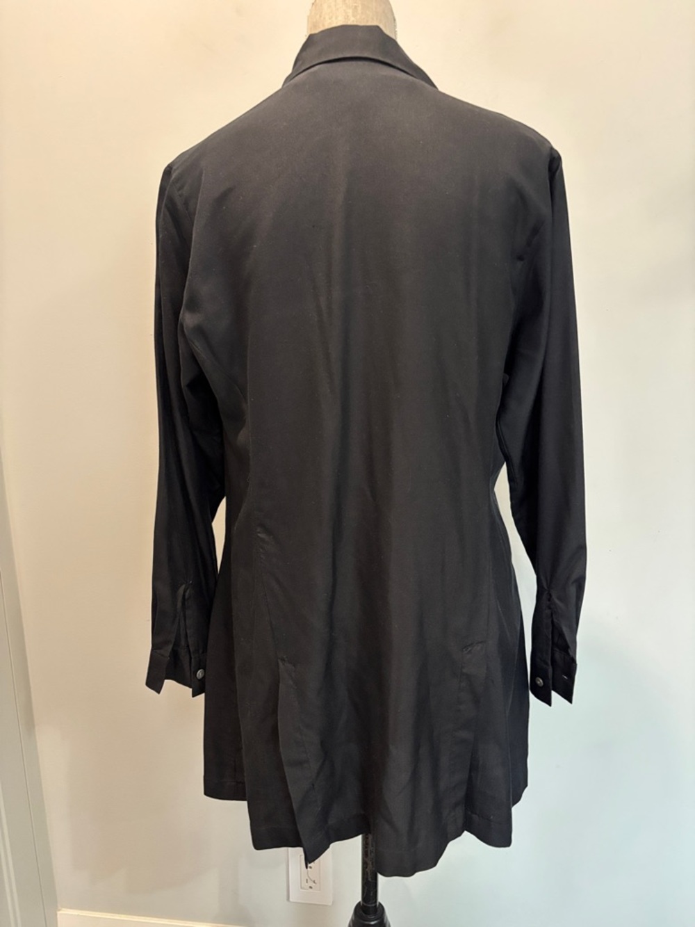Club Monaco Black Silk Duster Jacket Blouse Longline Button Front Size Medium - Picture 11 of 16